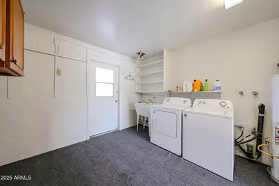 11040 W Salem Drive, Sun City, AZ 85351 - Photo 31