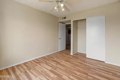 3158 W Celica Circle W, Phoenix, AZ 85053 - Photo 25