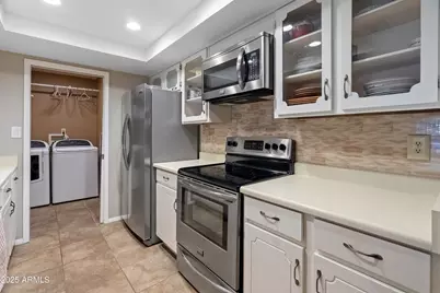 3158 W Celica Circle W, Phoenix, AZ 85053 - Photo 13