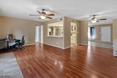 3158 W Celica Circle W, Phoenix, AZ 85053 - Photo 3