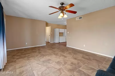 3158 W Celica Circle W, Phoenix, AZ 85053 - Photo 17