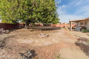 3158 W Celica Circle W, Phoenix, AZ 85053 - Photo 33