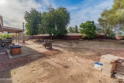 3158 W Celica Circle W, Phoenix, AZ 85053 - Photo 35