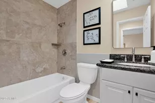 943 E Lois Ln, Phoenix, AZ 85020 - Photo 25