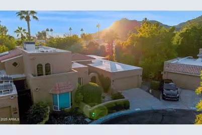 943 E Lois Lane, Phoenix, AZ 85020 - Photo 51