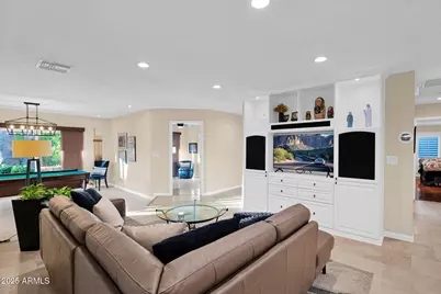 943 E Lois Lane, Phoenix, AZ 85020 - Photo 13