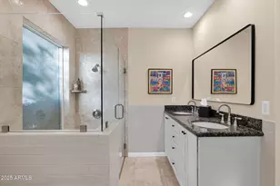 943 E Lois Ln, Phoenix, AZ 85020 - Photo 27