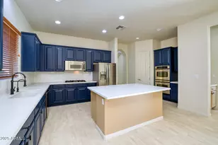 3551 W Hidden Mountain Ln, Phoenix, AZ 85086 - Photo 11