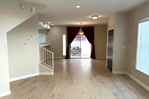 5018 E Siesta Dr, Phoenix, AZ 85044 - Photo 5