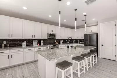 14045 W Mariposa Grande --, Surprise, AZ 85387 - Photo 11