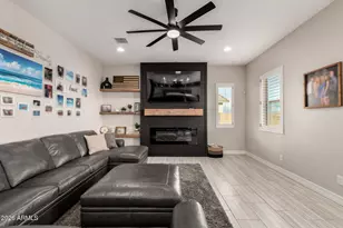 14045 W Mariposa Grande, Surprise, AZ 85387 - Photo 9