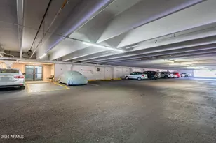 7950 E Camelback Rd, Scottsdale, AZ 85251 - Photo 13