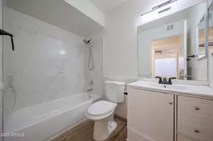 19601 N 7th St, Phoenix, AZ 85024 - Photo 15