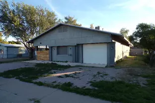 1709 S Lawson Dr, Apache Junction, AZ 85120 - Photo 3