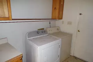 1709 S Lawson Dr, Apache Junction, AZ 85120 - Photo 15