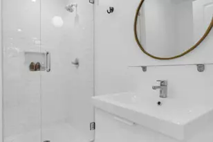 4228 N 44th Pl, Phoenix, AZ 85018 - Photo 35