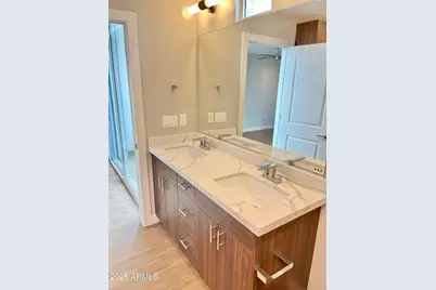 915 E Missouri Avenue #Apt 16, Phoenix, AZ 85014 - Photo 43