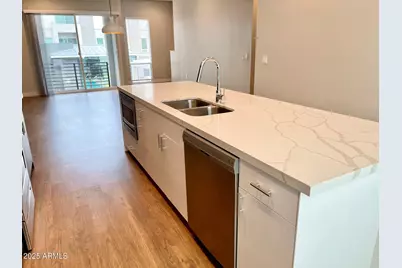 915 E Missouri Avenue #Apt 16, Phoenix, AZ 85014 - Photo 9