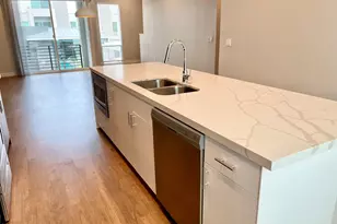 915 E Missouri Ave, Phoenix, AZ 85014 - Photo 9