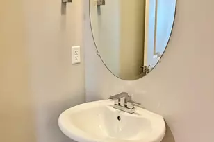 915 E Missouri Ave, Phoenix, AZ 85014 - Photo 23