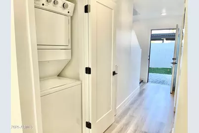 3212 N 70th Street #1018, Scottsdale, AZ 85251 - Photo 9