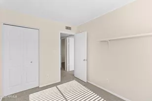 1452 N 54th Ln, Phoenix, AZ 85043 - Photo 9