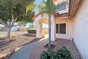 5711 W Cochise Dr, Glendale, AZ 85302 - Photo 3