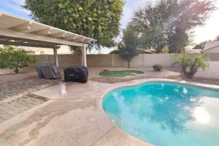 1131 N Hawk Ln, Gilbert, AZ 85234 - Photo 25