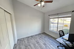 1131 N Hawk Ln, Gilbert, AZ 85234 - Photo 11