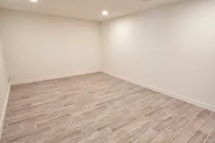 5833 W Rosewood Ln, Phoenix, AZ 85031 - Photo 19