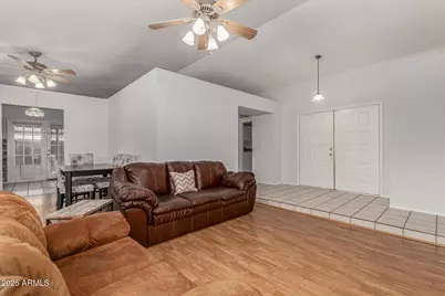 6243 W Cholla Street, Glendale, AZ 85304 - Photo 7