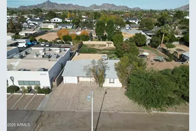 3834 E Indian School Road, Phoenix, AZ 85018 - Photo 9
