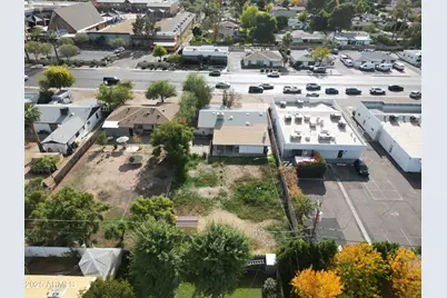3834 E Indian School Road, Phoenix, AZ 85018 - Photo 17