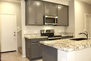 2625 S Peppertree Dr, Gilbert, AZ 85295 - Photo 21