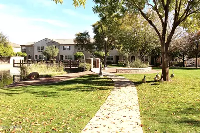 2625 S Peppertree Drive #104, Gilbert, AZ 85295 - Photo 13