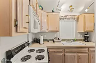 111 S Greenfield Rd, Mesa, AZ 85206 - Photo 9