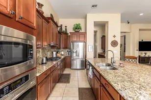 17923 W Echo Ln, Waddell, AZ 85355 - Photo 9