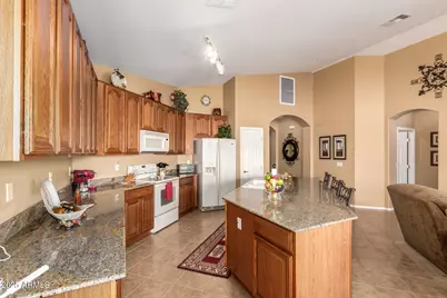 11567 N 151st Drive, Surprise, AZ 85379 - Photo 13