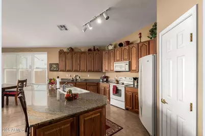 11567 N 151st Drive, Surprise, AZ 85379 - Photo 11