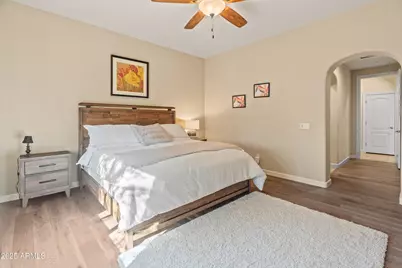 12065 W Desert Mirage Drive, Peoria, AZ 85383 - Photo 11