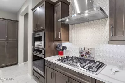 17914 N 65th Place, Phoenix, AZ 85054 - Photo 11