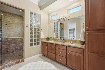 12950 W Red Fox Road, Peoria, AZ 85383 - Photo 25