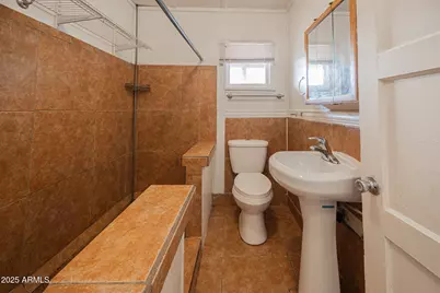 7513 N 61st Avenue, Glendale, AZ 85301 - Photo 11