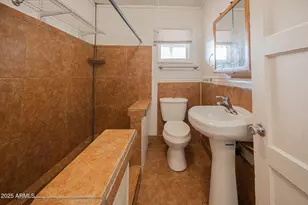 7513 N 61st Ave, Glendale, AZ 85301 - Photo 11