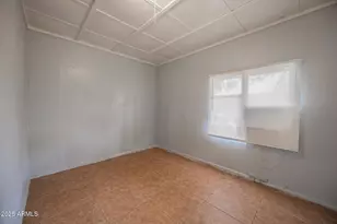 7513 N 61st Ave, Glendale, AZ 85301 - Photo 19