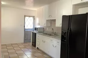 8422 E Thomas Rd, Scottsdale, AZ 85251 - Photo 9