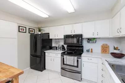 4201 E Camelback Road #51, Phoenix, AZ 85018 - Photo 7