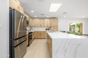 1985 E Carson Dr, Tempe, AZ 85282 - Photo 9