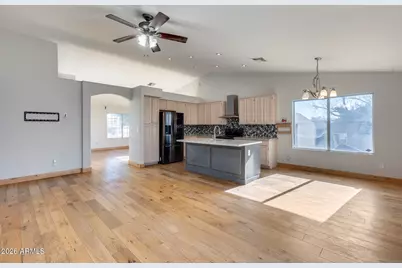 11944 N 68th Avenue, Peoria, AZ 85345 - Photo 3