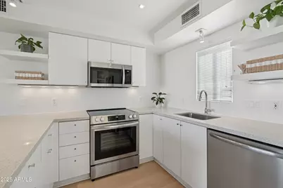 7601 E 2nd Street #29, Scottsdale, AZ 85251 - Photo 9